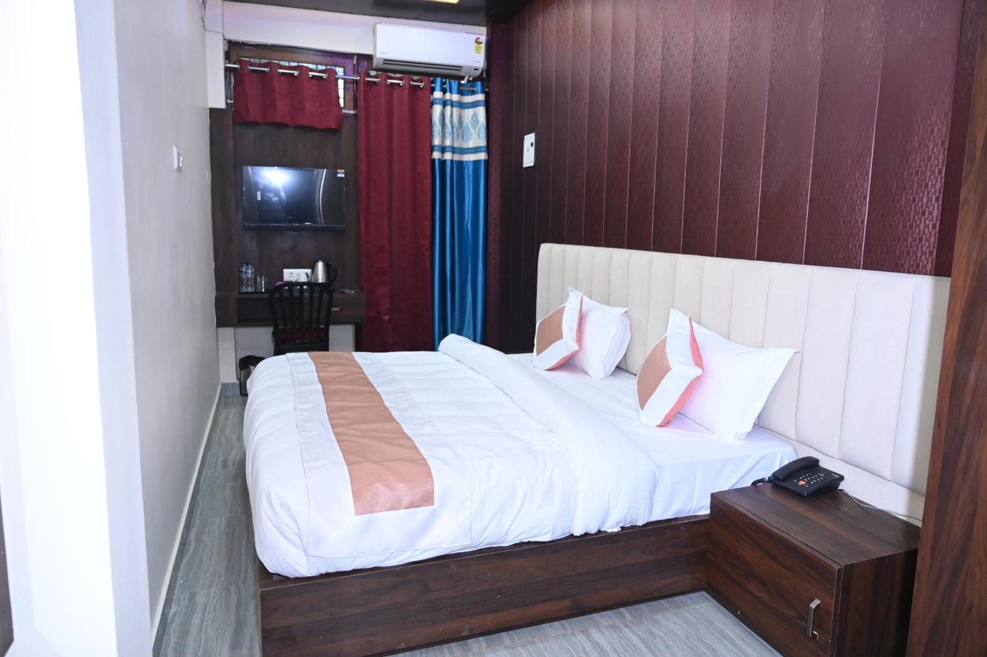 Sun High Stay Luxury Guest House Varanasi Exterior photo